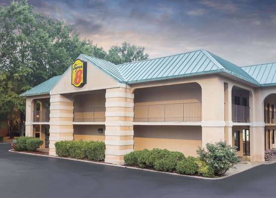 Super 8 by Wyndham Lithonia 1