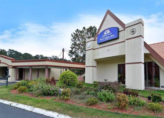 Americas Best Value Inn Smithfield 1
