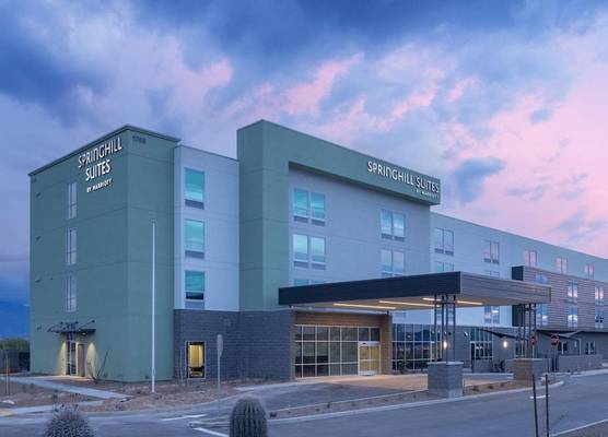 SpringHill Suites by Marriott Tucson at The Bridges 1