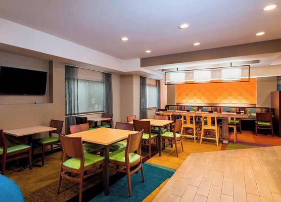 Fairfield Inn and Suites St Petersburg Clearwater 1