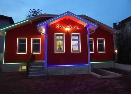 Red House 1
