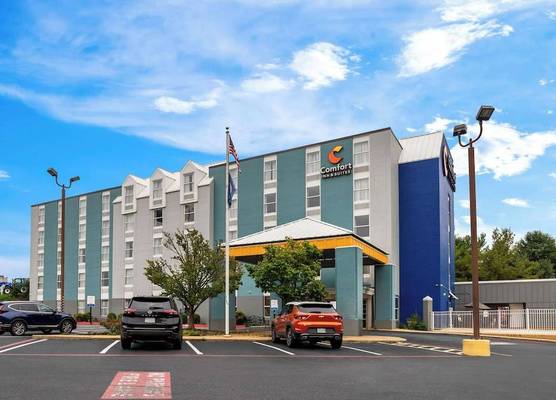 Comfort Inn & Suites Staunton 1