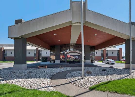 Suburban Studios Lafayette 1