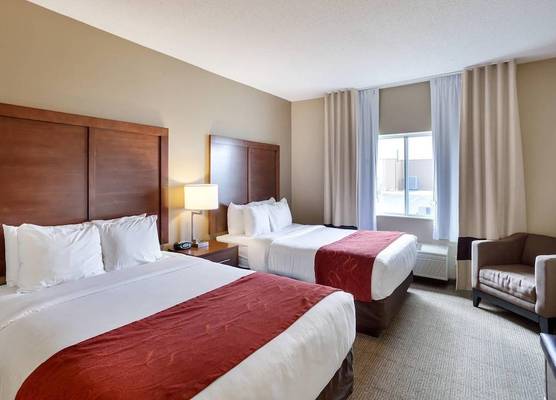 Comfort Suites Lincoln North 1