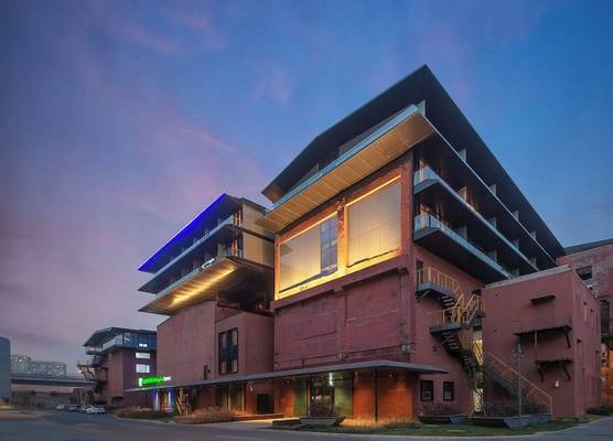 Holiday Inn Express Beijing Shijingshan Parkview by IHG 1
