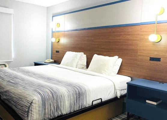 AmericInn by Wyndham Frankfort IN 1