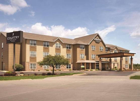 Country Inn & Suites by Radisson, Moline Airport 1