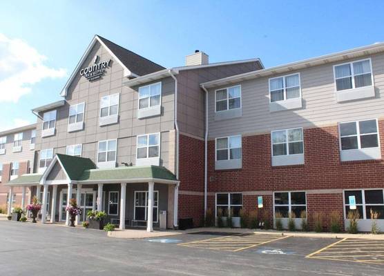 Country Inn & Suites by Radisson, Crystal Lake, IL 1