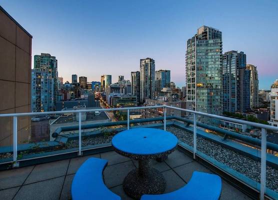 Grand Park Hotel & Suites Downtown Vancouver, an Ascend Collection Hotel 1