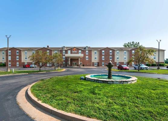 Comfort Inn & Suites Chesterfield - St Louis 1
