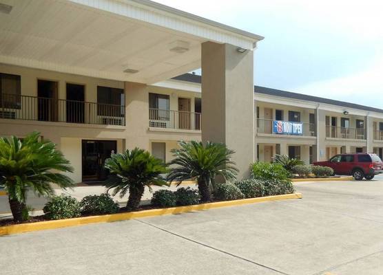 Motel 6-Luling, LA 1