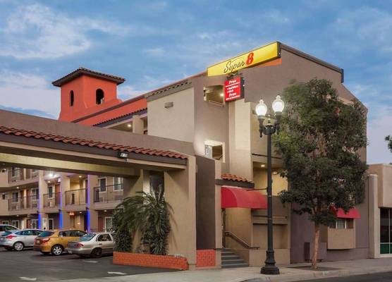 Super 8 by Wyndham El Cajon San Diego 1