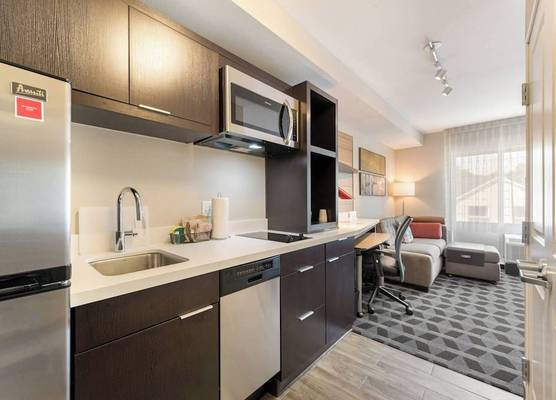 TownePlace Suites by Marriott Greensboro Coliseum Area 1
