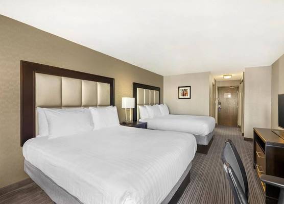 Best Western Plus Waterfront Hotel 1