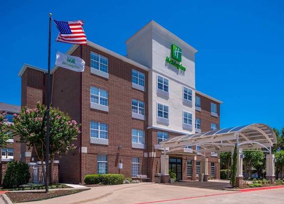 Holiday Inn & Suites DALLAS-ADDISON by IHG 1
