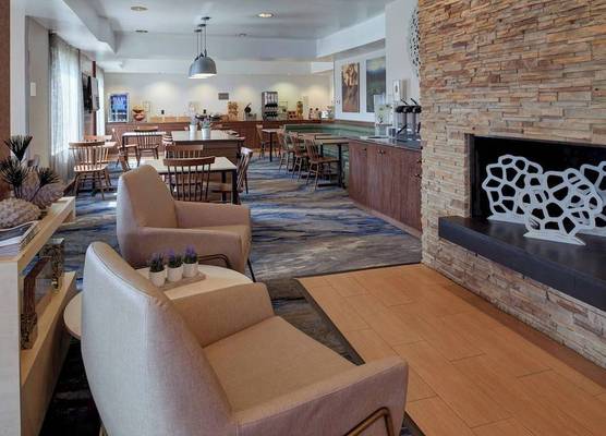 Fairfield Inn by Marriott Kalamazoo West 1