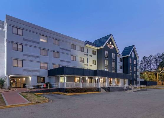 Country Inn & Suites by Radisson, Atlanta Airport South, GA 1