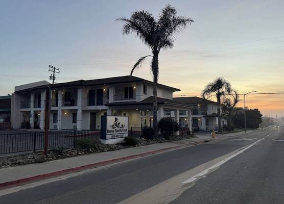 Dune Surfer Inn 1