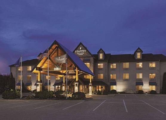 Country Inn & Suites by Radisson, Green Bay North 1