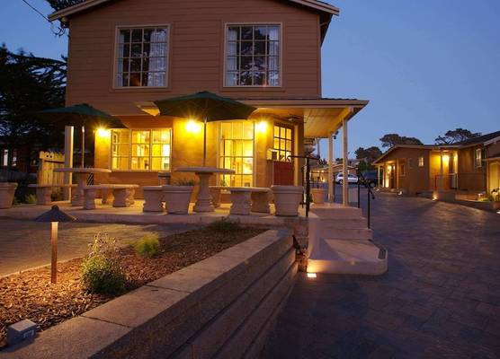 Sunset Inn Pacific Grove 1