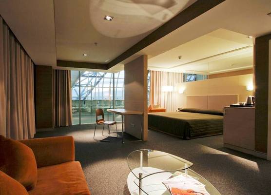 Miracle Transit Hotel 1