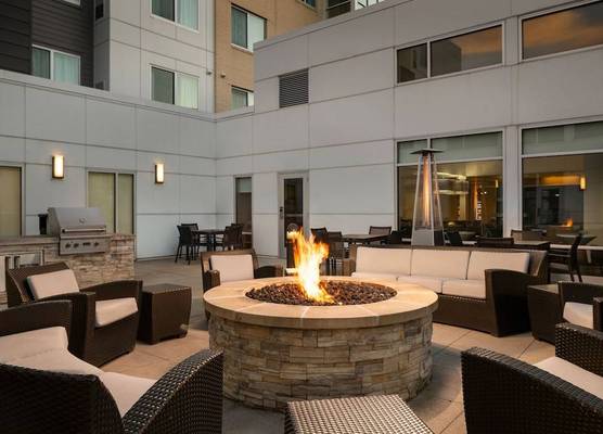 Residence Inn by Marriott Milwaukee West 1