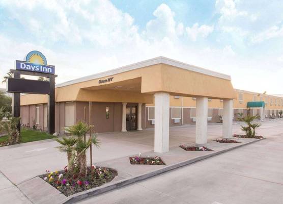 Days Inn by Wyndham Indio 1