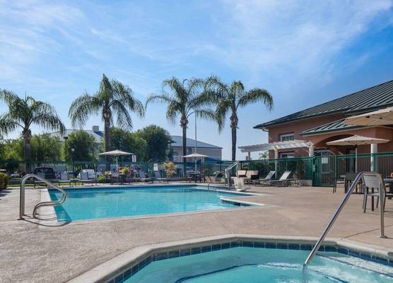 Residence Inn by Marriott Santa Clarita Valencia 1