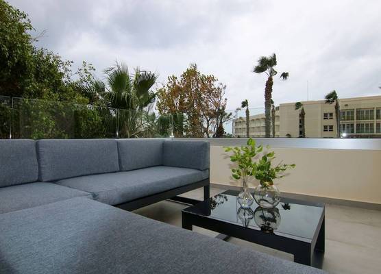 Phaedrus Living: Seaside Modern Flat Limnaria 123 1