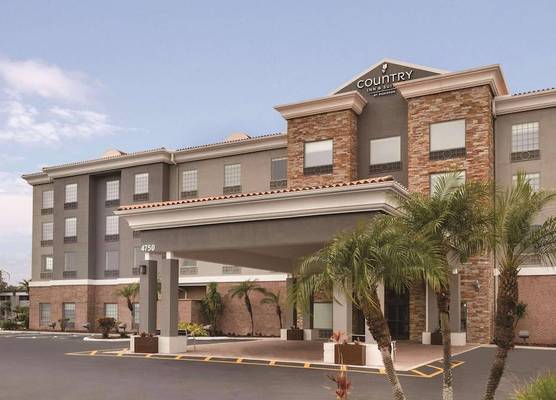 Country Inn & Suites by Radisson, RJ Stadium - Tampa Airport East 1