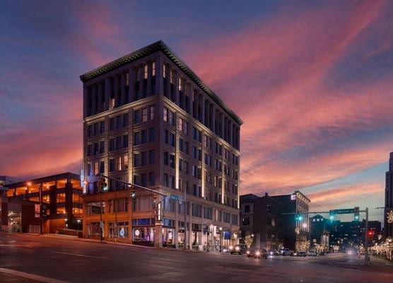 BLU-Tique, Akron, a Tribute Portfolio Hotel 1