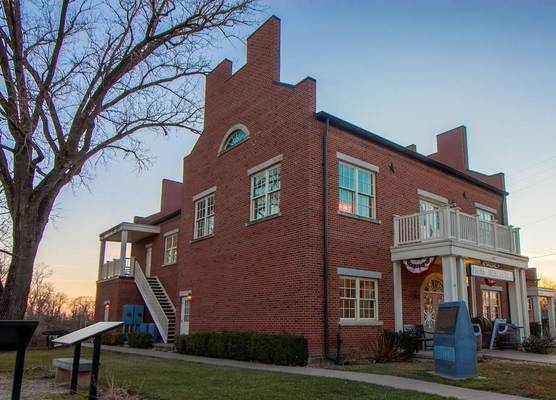 Nauvoo Temple House Hotel 1