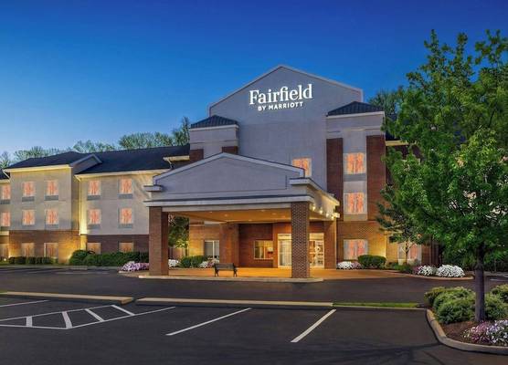 Fairfield Inn & Suites by Marriott Marietta 1