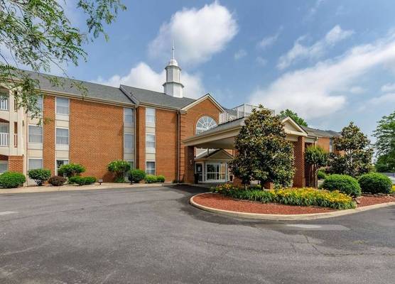 Best Western Plus Inn at Hunt Ridge 1