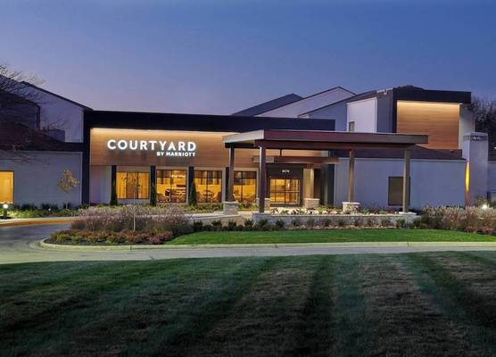 Courtyard by Marriott Indianapolis Castleton 1