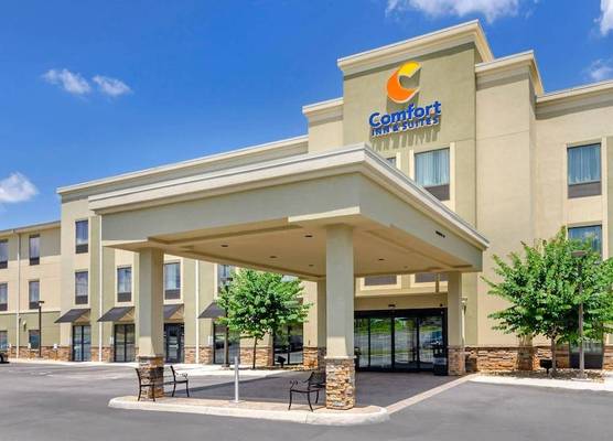 Comfort Inn & Suites Lynchburg Airport - University Area 1