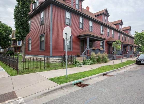 Midtown Manor 1