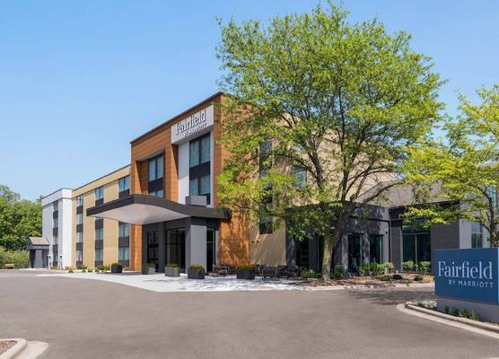 Fairfield by Marriott Inn & Suites Madison South 1