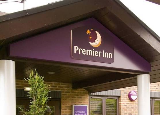 Premier Inn Hemel Hempstead West 1