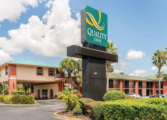 Quality Inn & Suites Orlando Airport 1