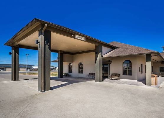 SureStay Hotel by Best Western Alice 1