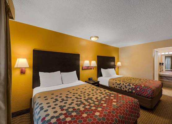 Rodeway Inn Flagstaff - Downtown 1