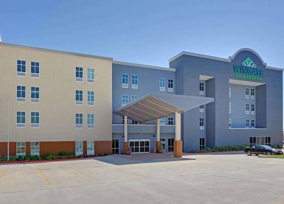 Wingate by Wyndham Corpus Christi 1