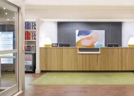 Spark By Hilton Louisville Airport 1