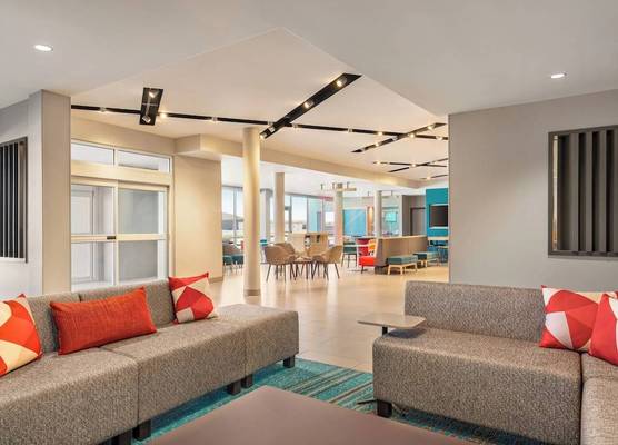 avid hotel AUSTIN NW - LAKELINE by IHG 1