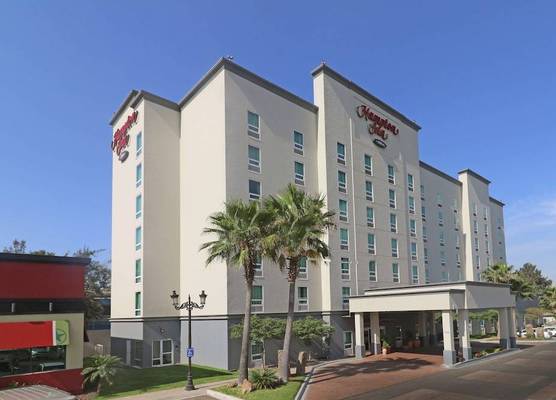 Hampton Inn by Hilton Guadalajara-Aeropuerto 1