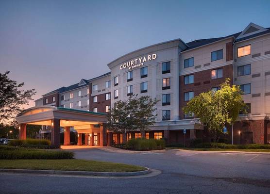 Courtyard by Marriott Winchester Medical Center 1