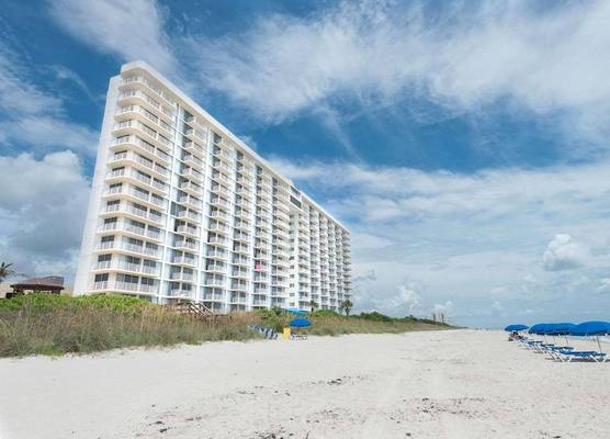 Radisson Suite Hotel Oceanfront 1