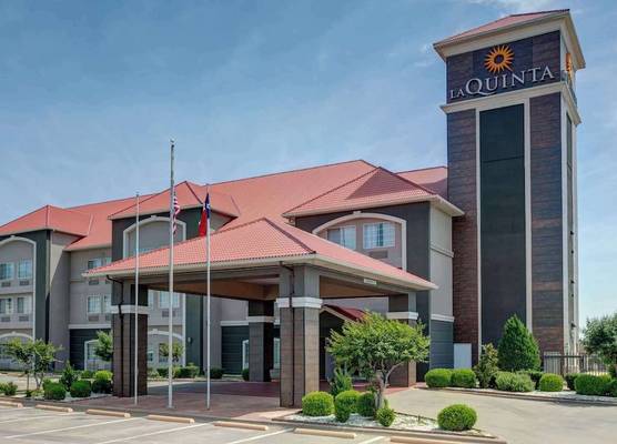 La Quinta by Wyndham Weatherford 1