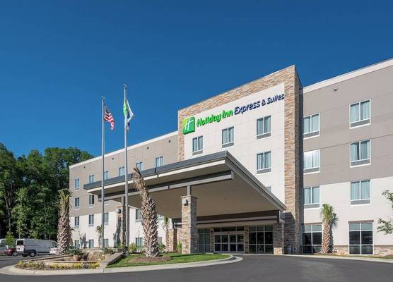 Holiday Inn Express & Suites CHARLOTTE AIRPORT by IHG 1